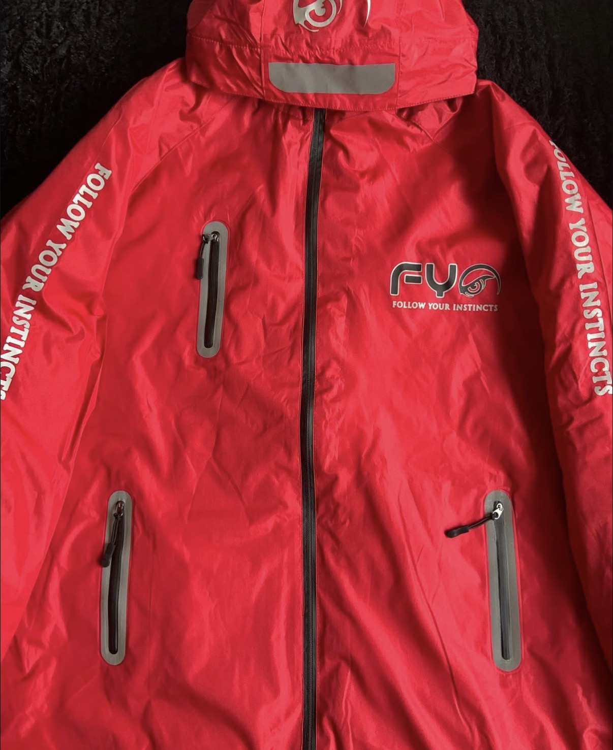 FYI; REFLECTIVE COAT